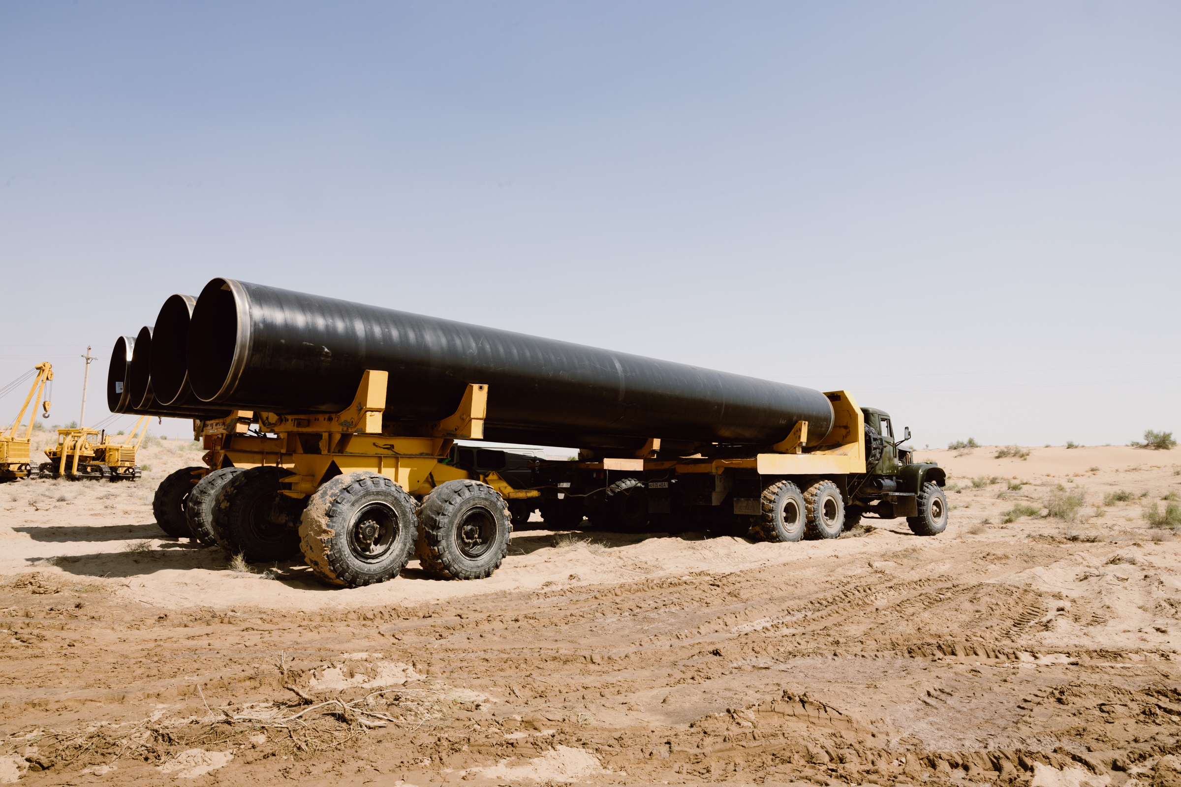 <p>275 km of<br>gas pipelines</p>