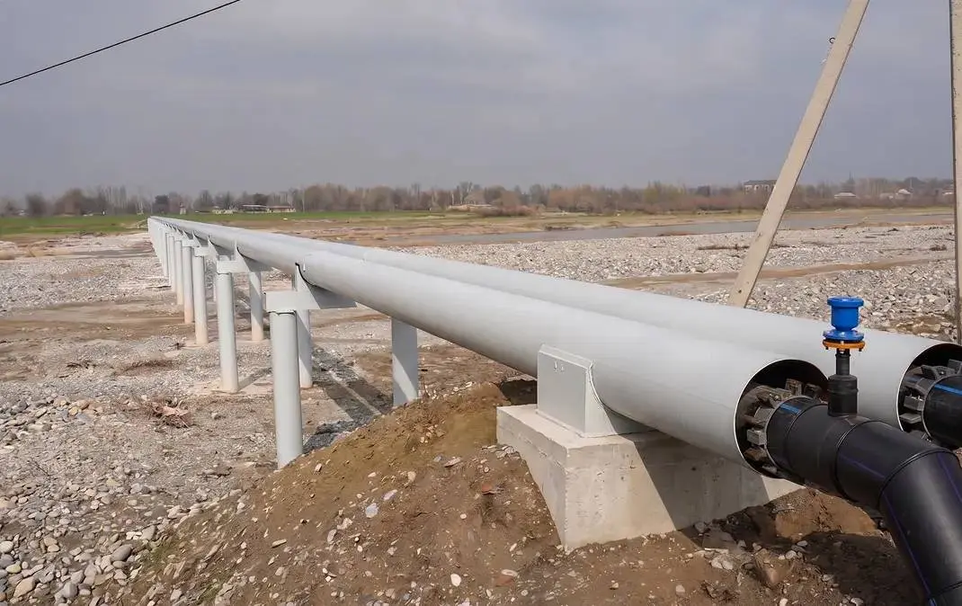 ENGINEERING THROUGH COMPLEXITY